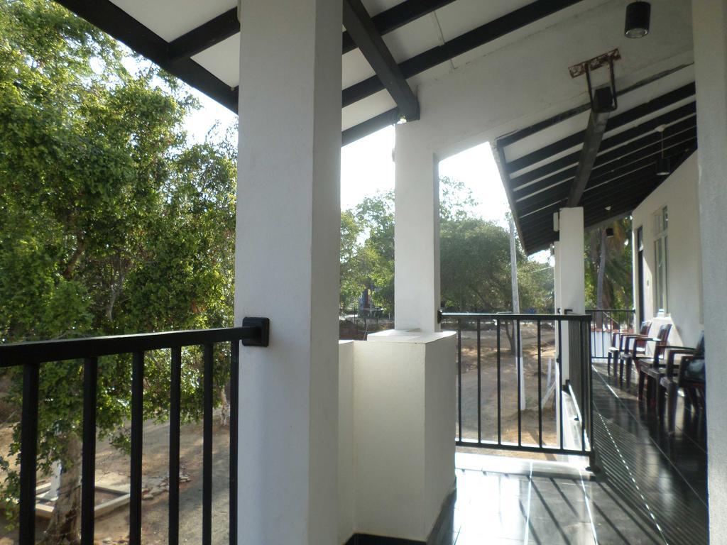 Romana Rest Kataragama Exterior photo